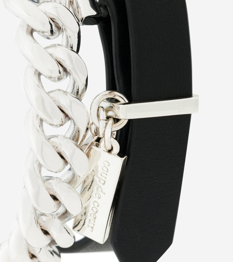 Coup de Coeur Silver leather chain bracelet close up