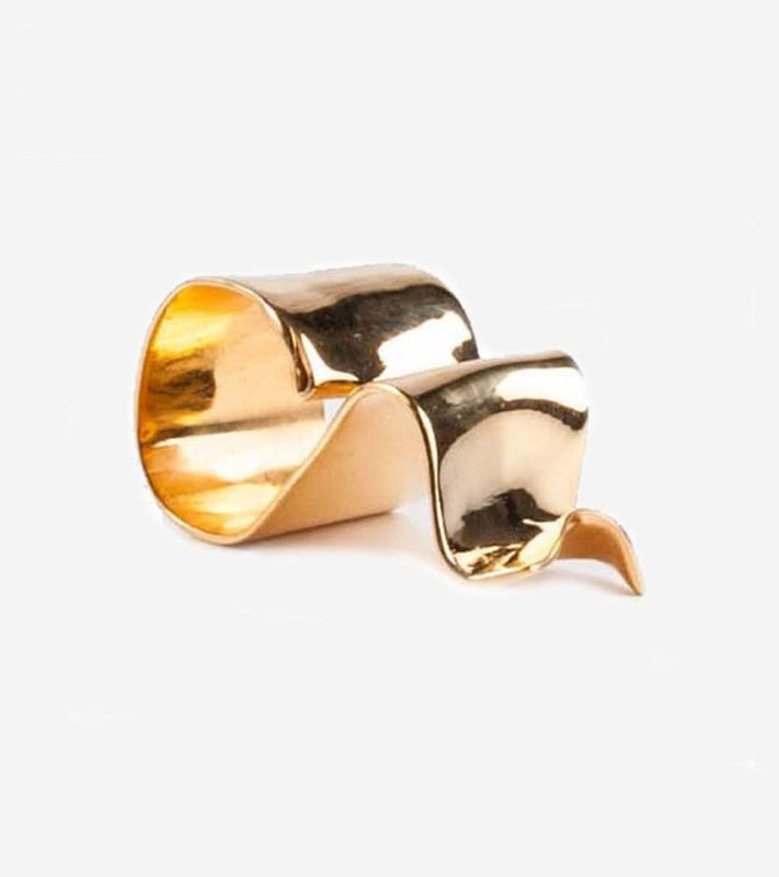 Coup de Coeur Gold wave ring
